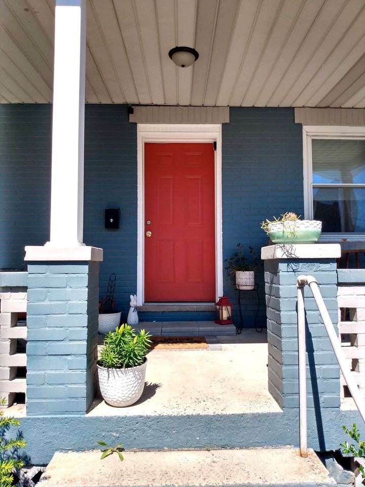 Cottage Apartments - Photo 3 of 17