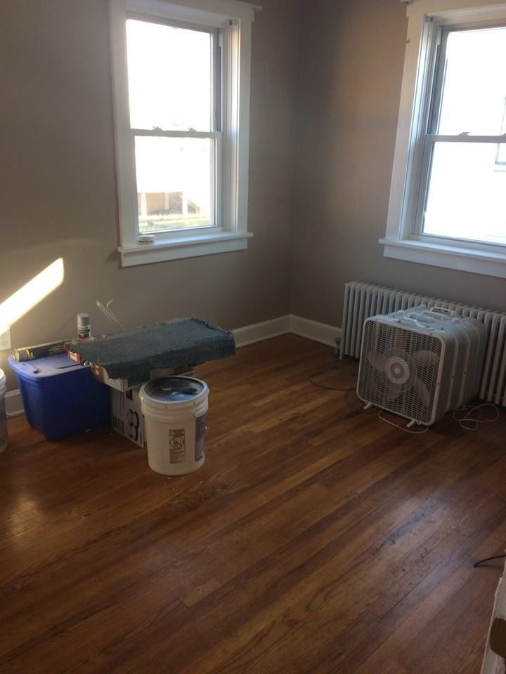 Cottage Apartments - Photo 4 of 17