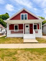 featured image of 1643 Villa St #1