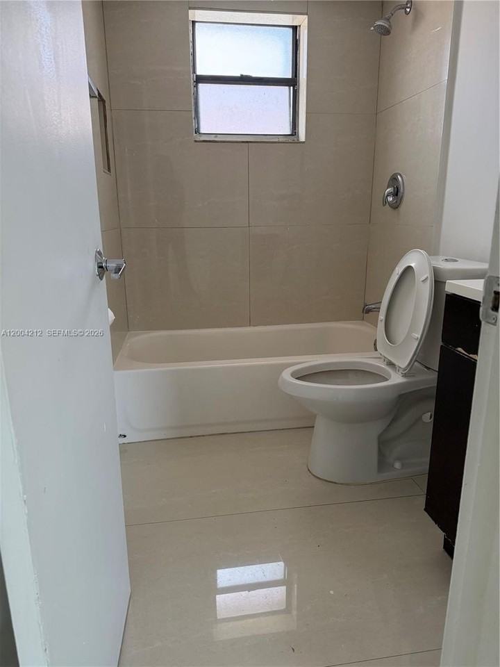 6370 W 27th Ct #38 - Photo 6 of 14
