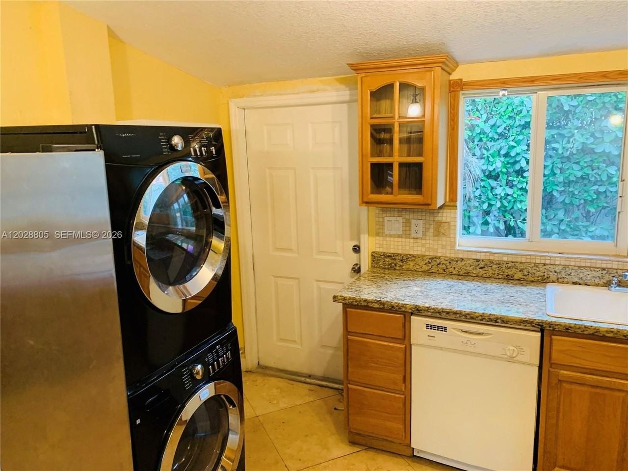 6134 Sw 22nd St - Photo 6 of 16