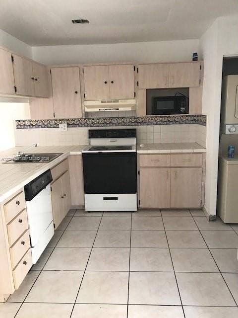 15401 Sw 81st Circle Ln #16 - Photo 2 of 22