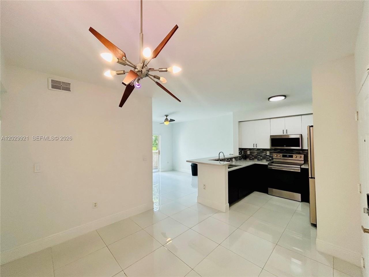 11040 Sw 196th St #412 - Photo 4 of 50
