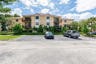 5721 Riverside Dr #202B5 - Photo 1 of 1