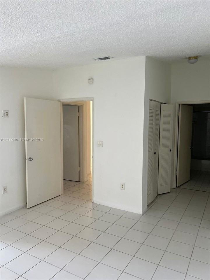 15315 Sw 76th Ter #207 - Photo 7 of 11