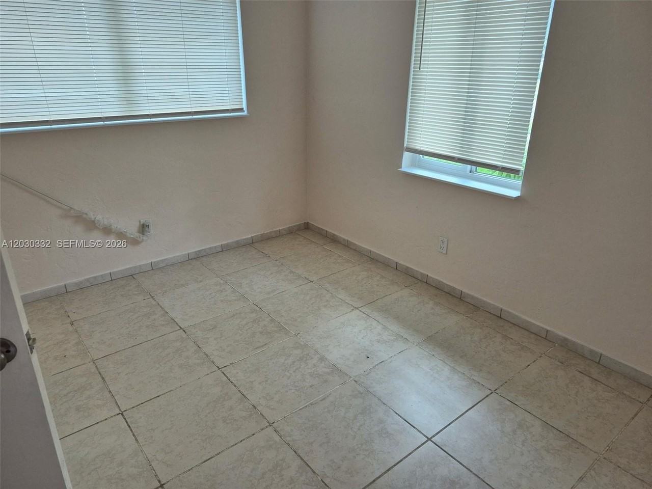 5903 Mckinley St - Photo 3 of 10