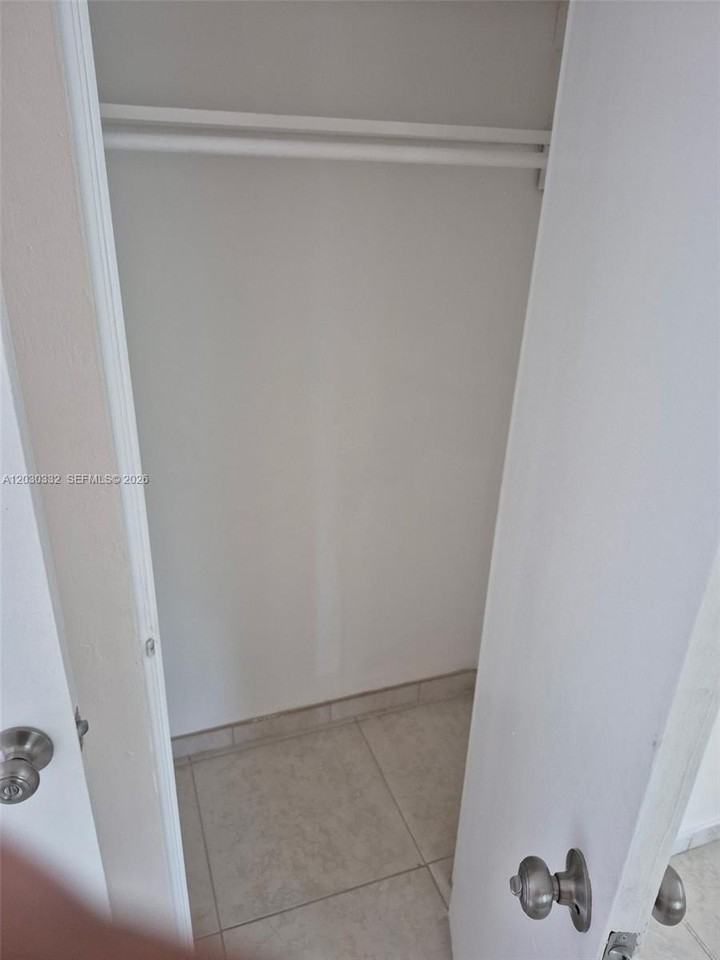 5903 Mckinley St - Photo 5 of 10