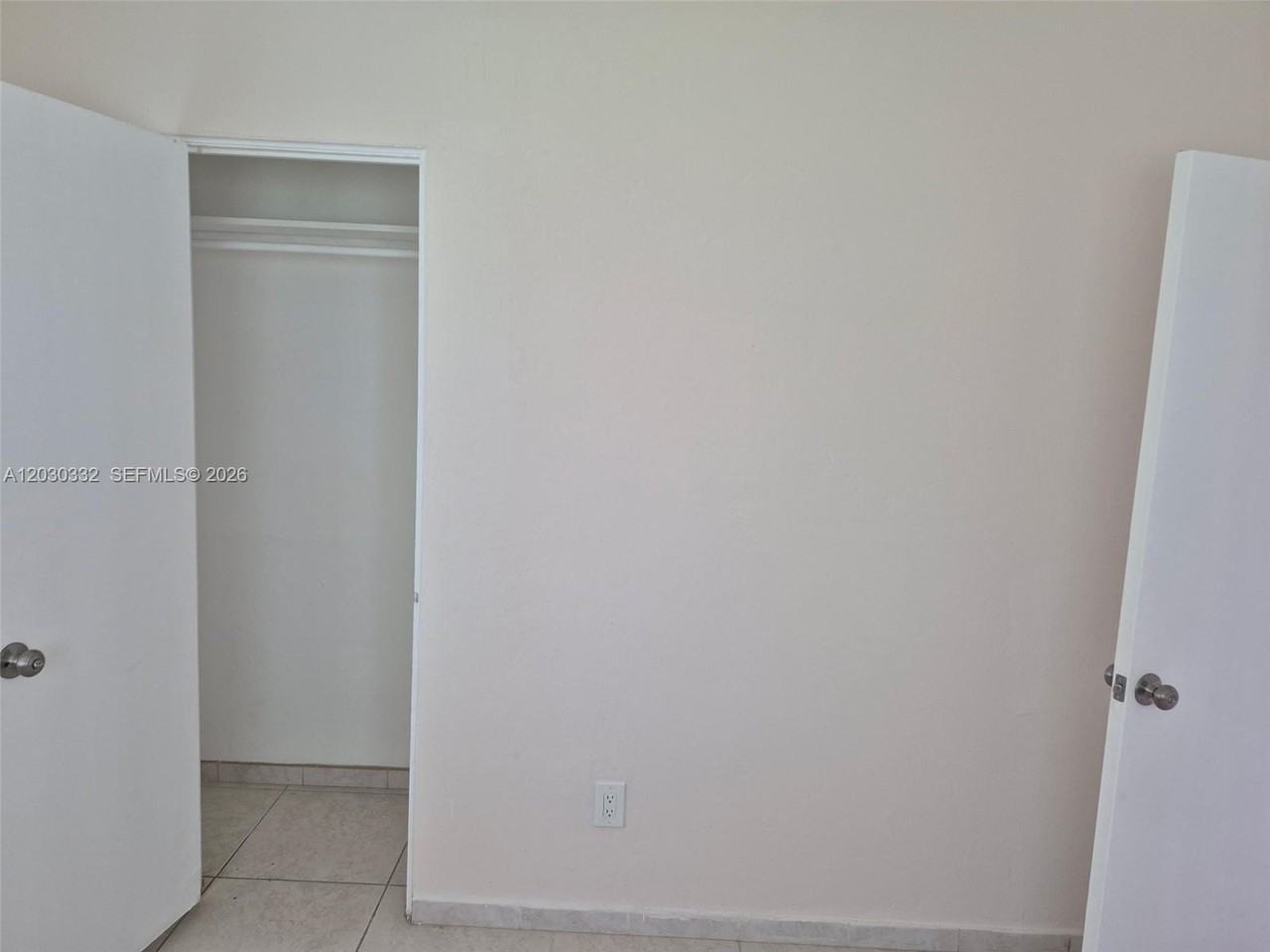 5903 Mckinley St - Photo 7 of 10