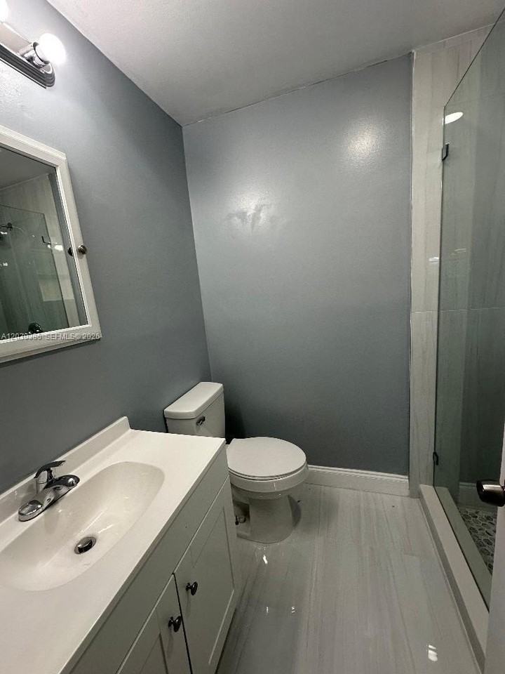 4530 Nw 23rd St #4530 - Photo 3 of 4