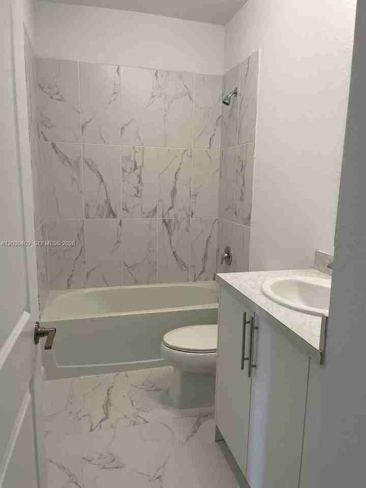 1262 Nw 3rd Ln #0 - Photo 7 of 9