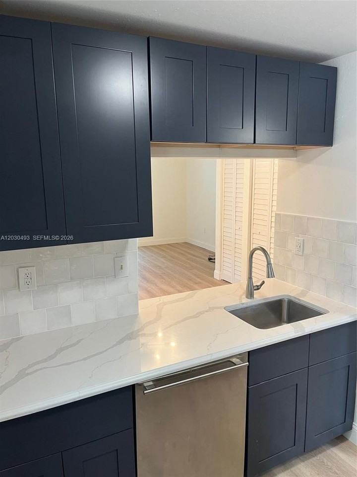 153 Ne 141st St #A - Photo 4 of 14