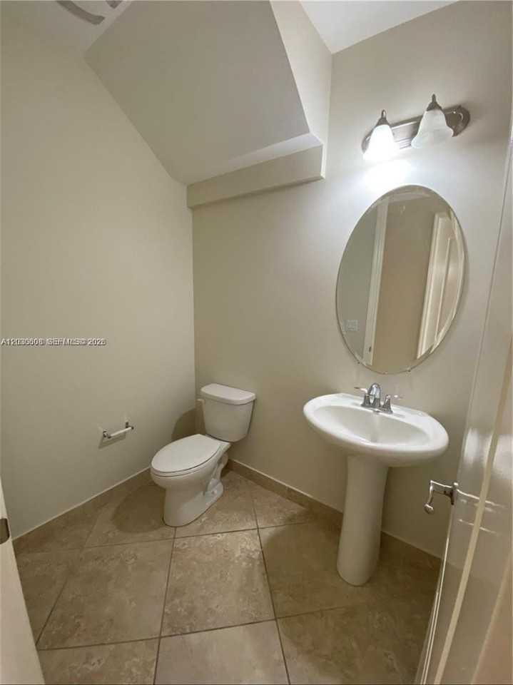 5236 Sw 77th Way #5236 - Photo 5 of 29