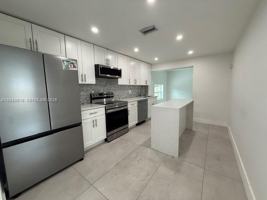 featured image of 4028 Sw 49th Ct