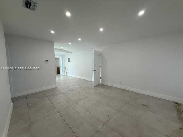 4028 Sw 49th Ct - Photo 3 of 14