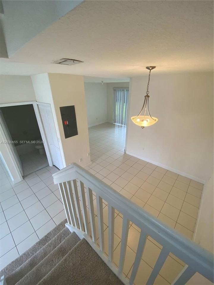 2330 Se 10th St #2330 - Photo 7 of 33