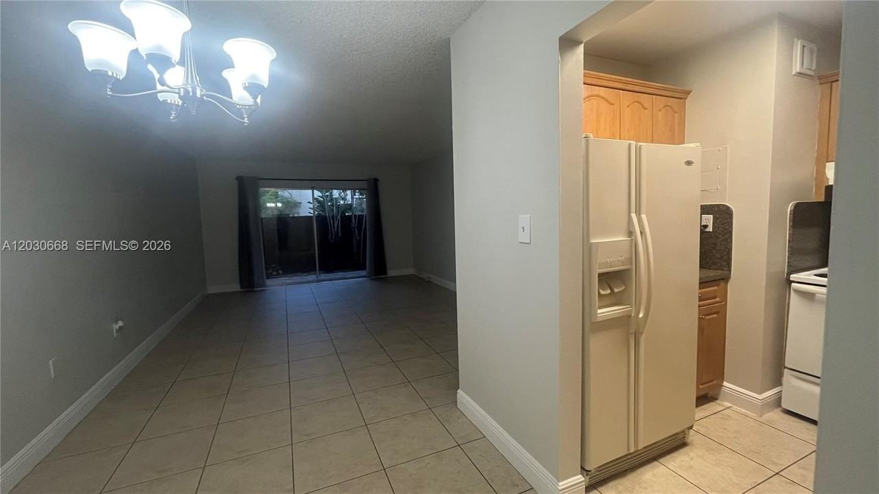 9100 Sw 137th Ter #4-3