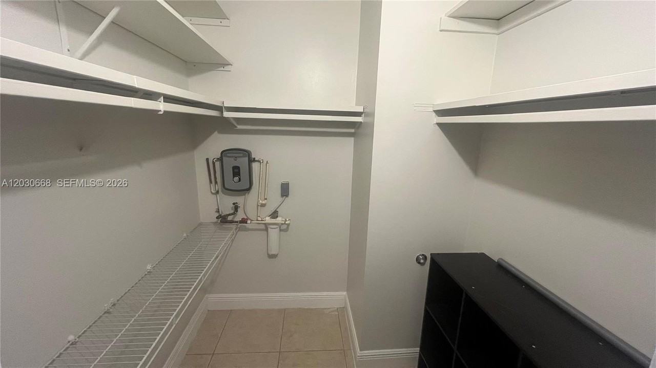 9100 Sw 137th Ter #4-3 - Photo 6 of 10