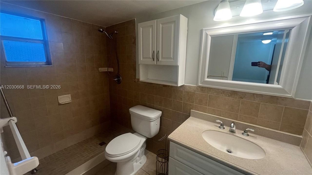 9100 Sw 137th Ter #4-3 - Photo 7 of 10