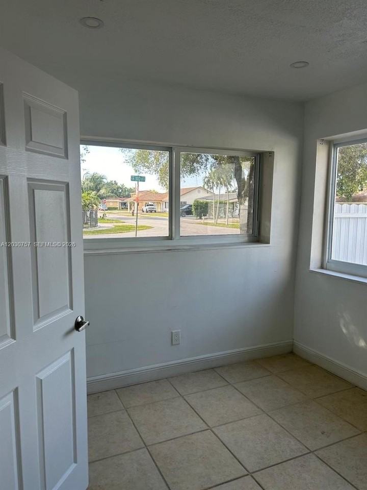 6331 Nw 110th Ter - Photo 2 of 12