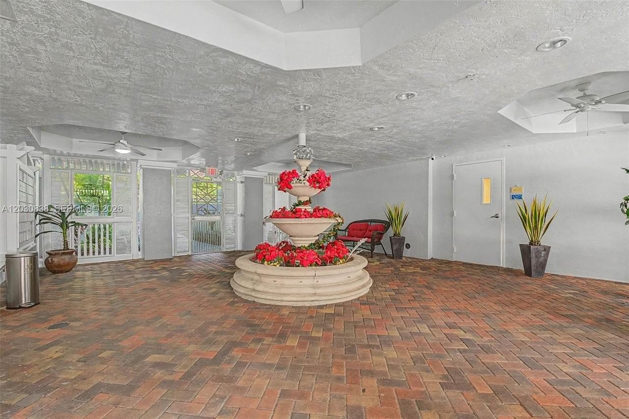 7000 Sw 80th St #216 - Photo 2 of 4