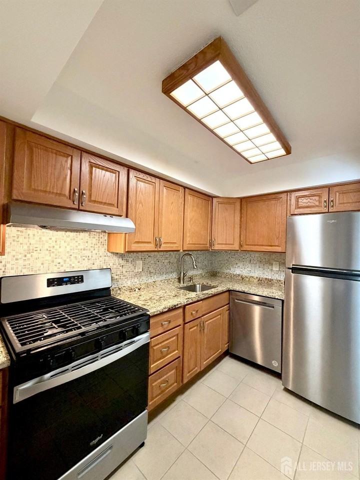 43 Deerberry Ln - Photo 2 of 19