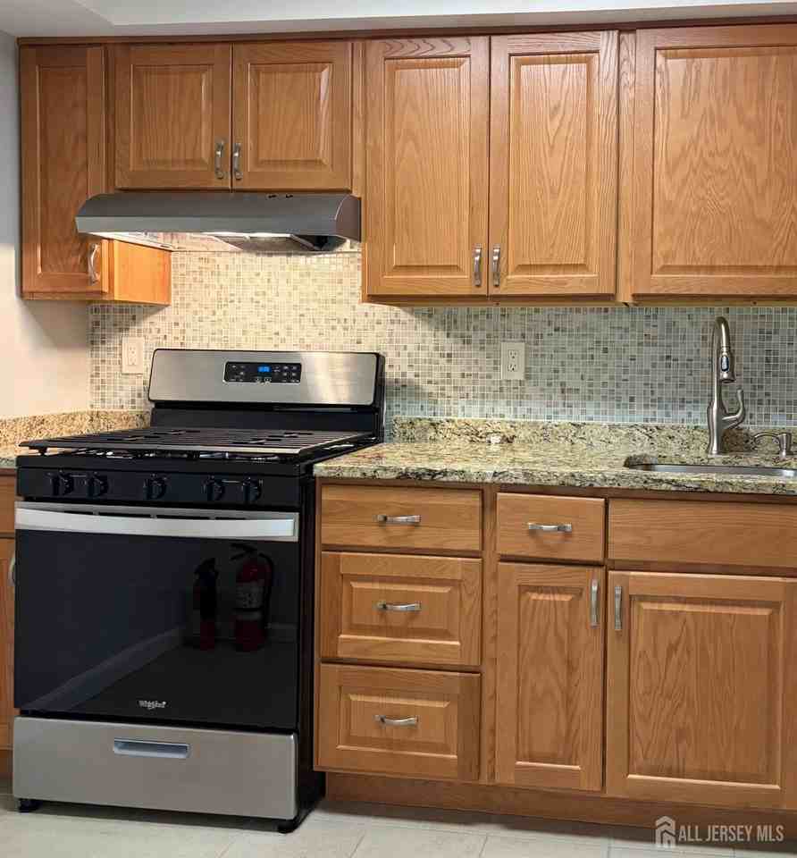 43 Deerberry Ln - Photo 3 of 19