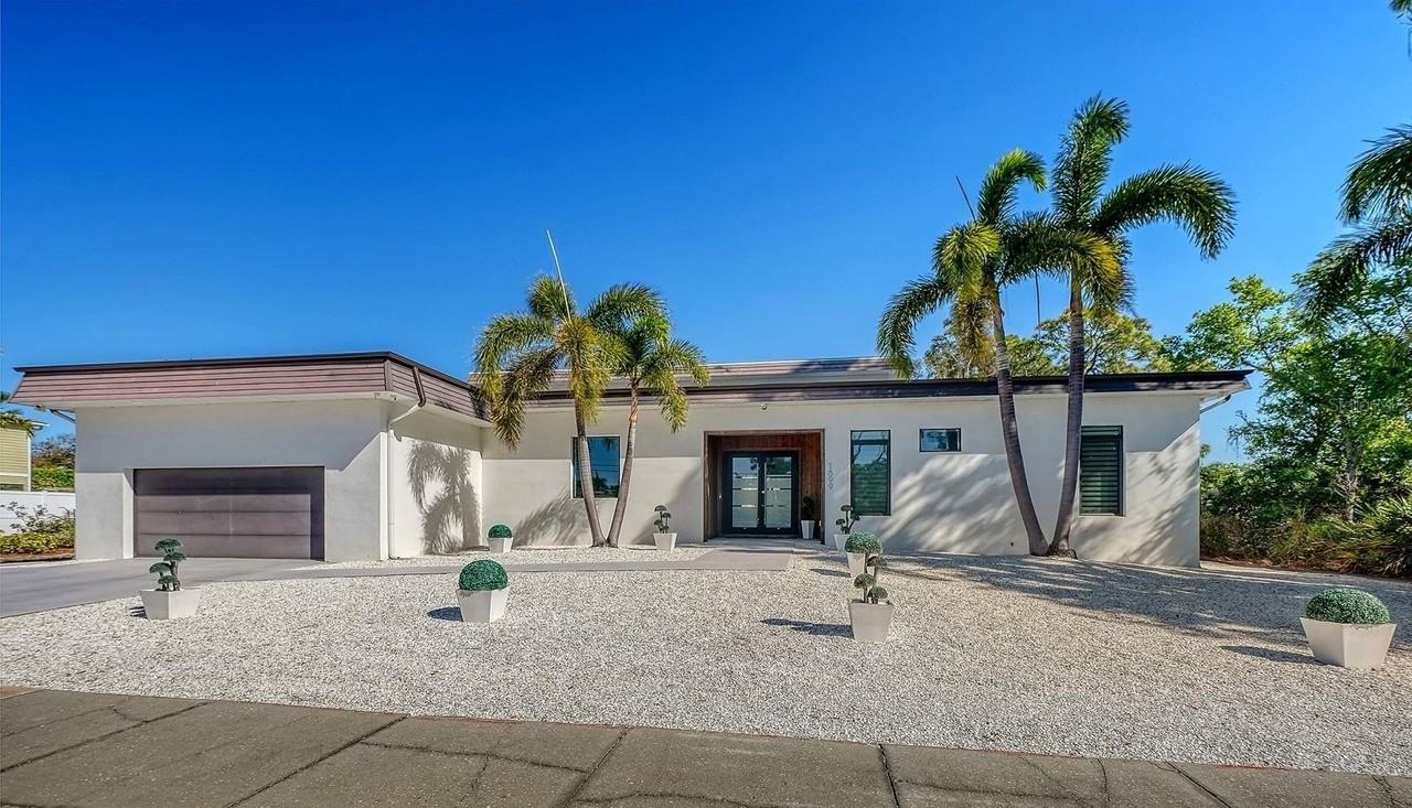 1899 Vamo Way - Photo 5 of 50