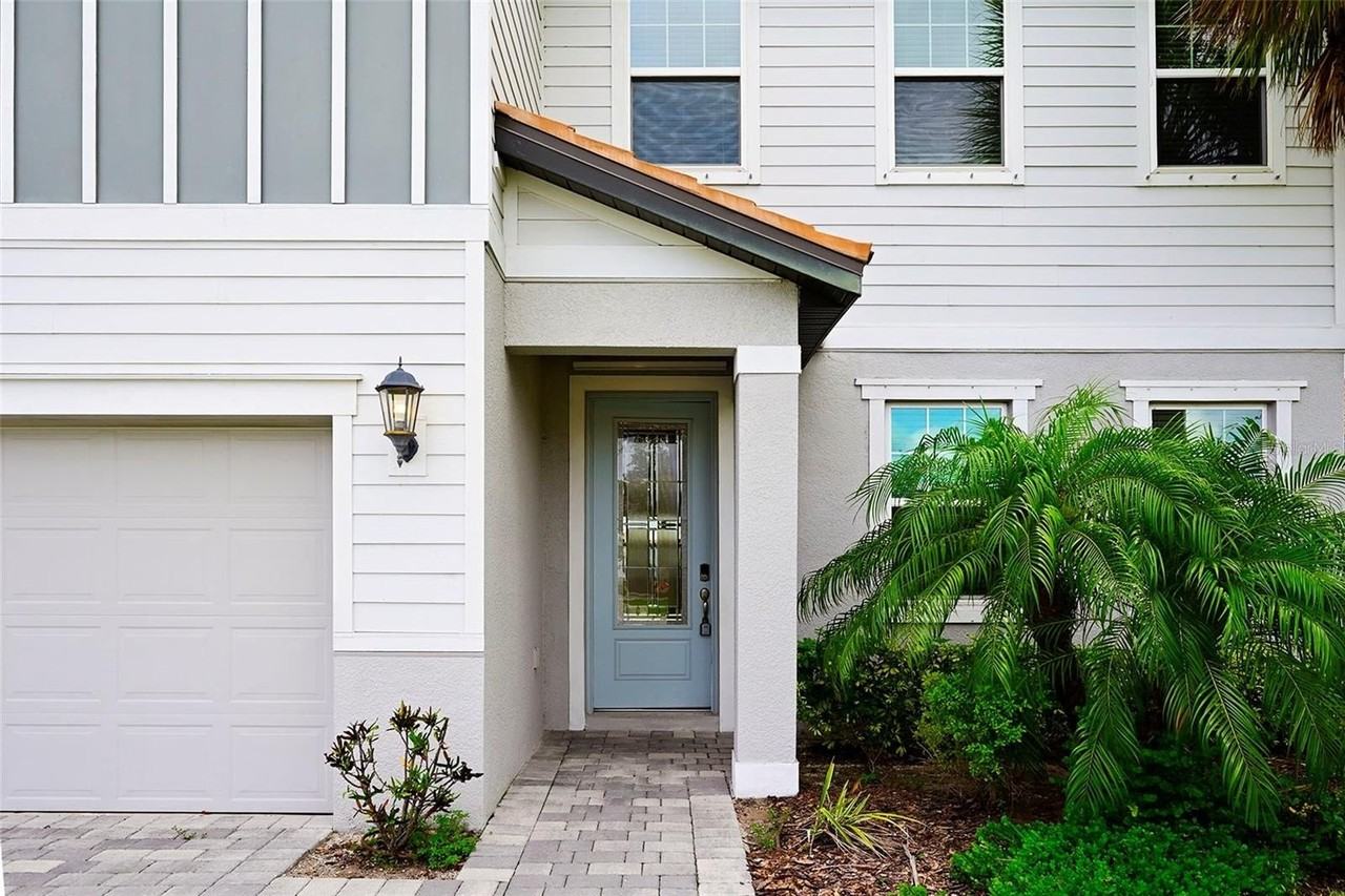 3806 Savanna Palms Ct - Photo 3 of 50