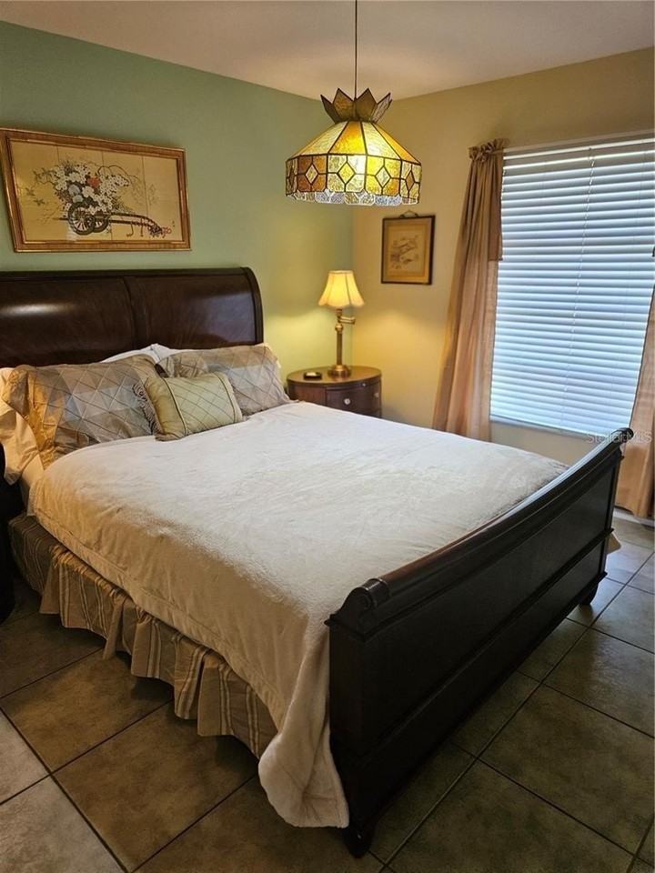 468 Harland St - Photo 7 of 33