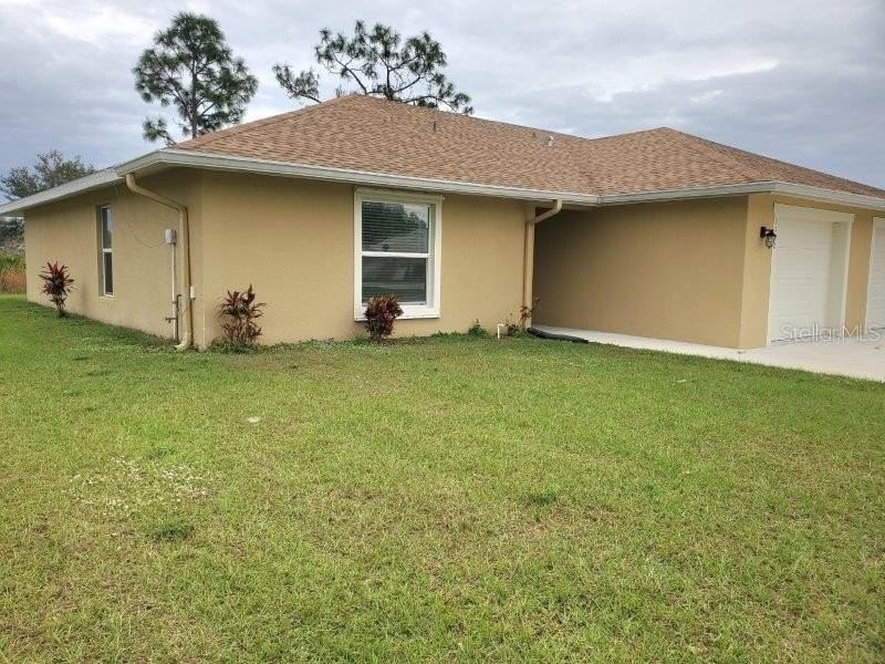 1192 Oceanic Rd - Photo 2 of 22