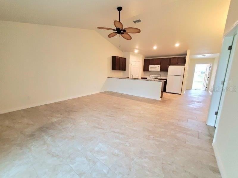 1192 Oceanic Rd - Photo 7 of 22