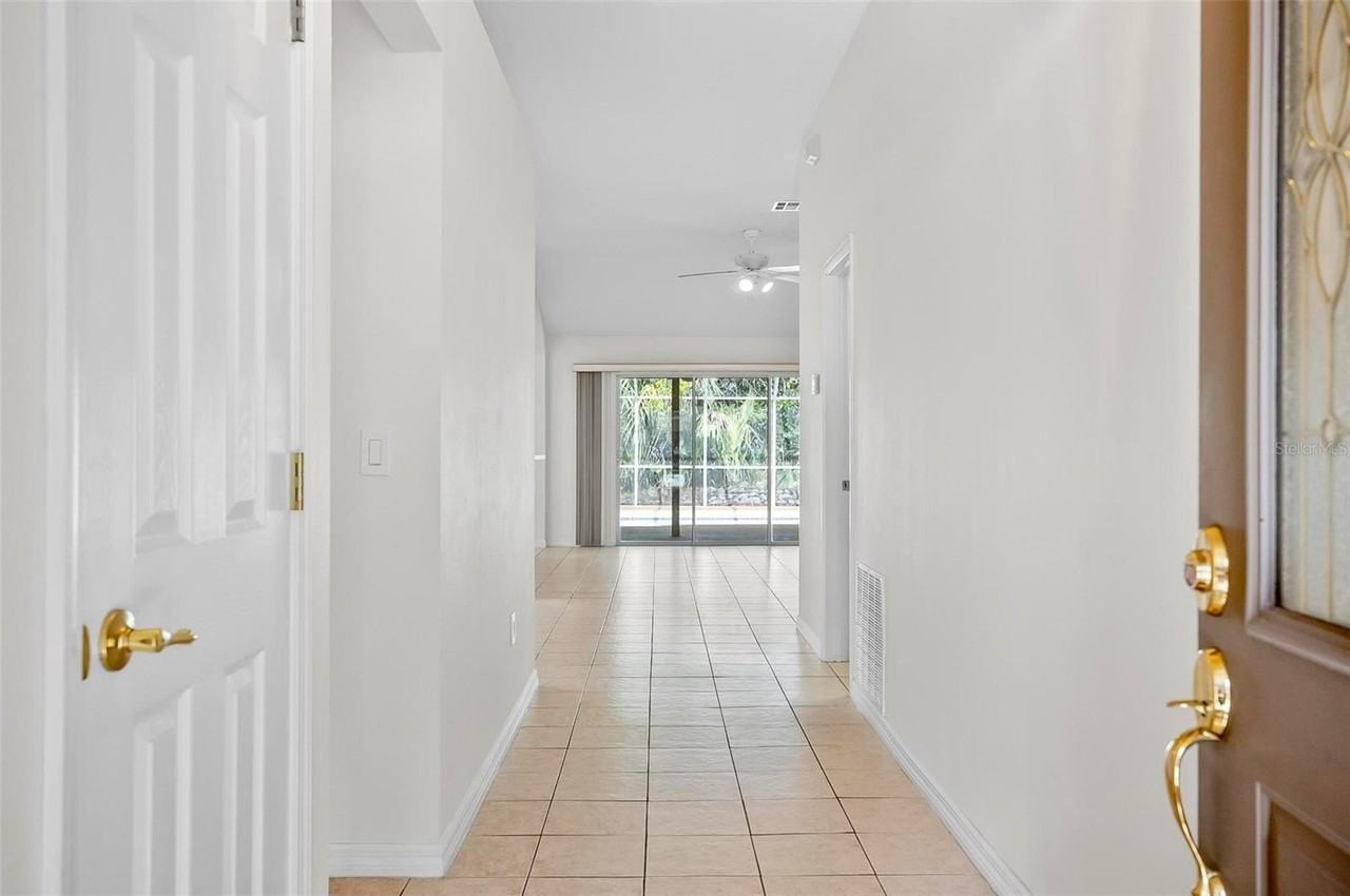 6 Point Doral Ct - Photo 3 of 38