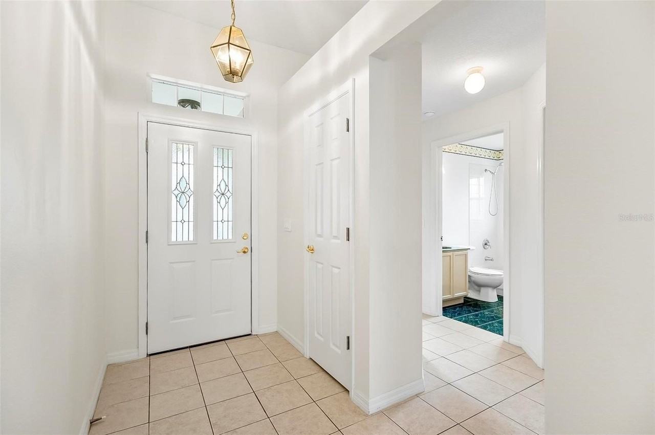 6 Point Doral Ct - Photo 4 of 38