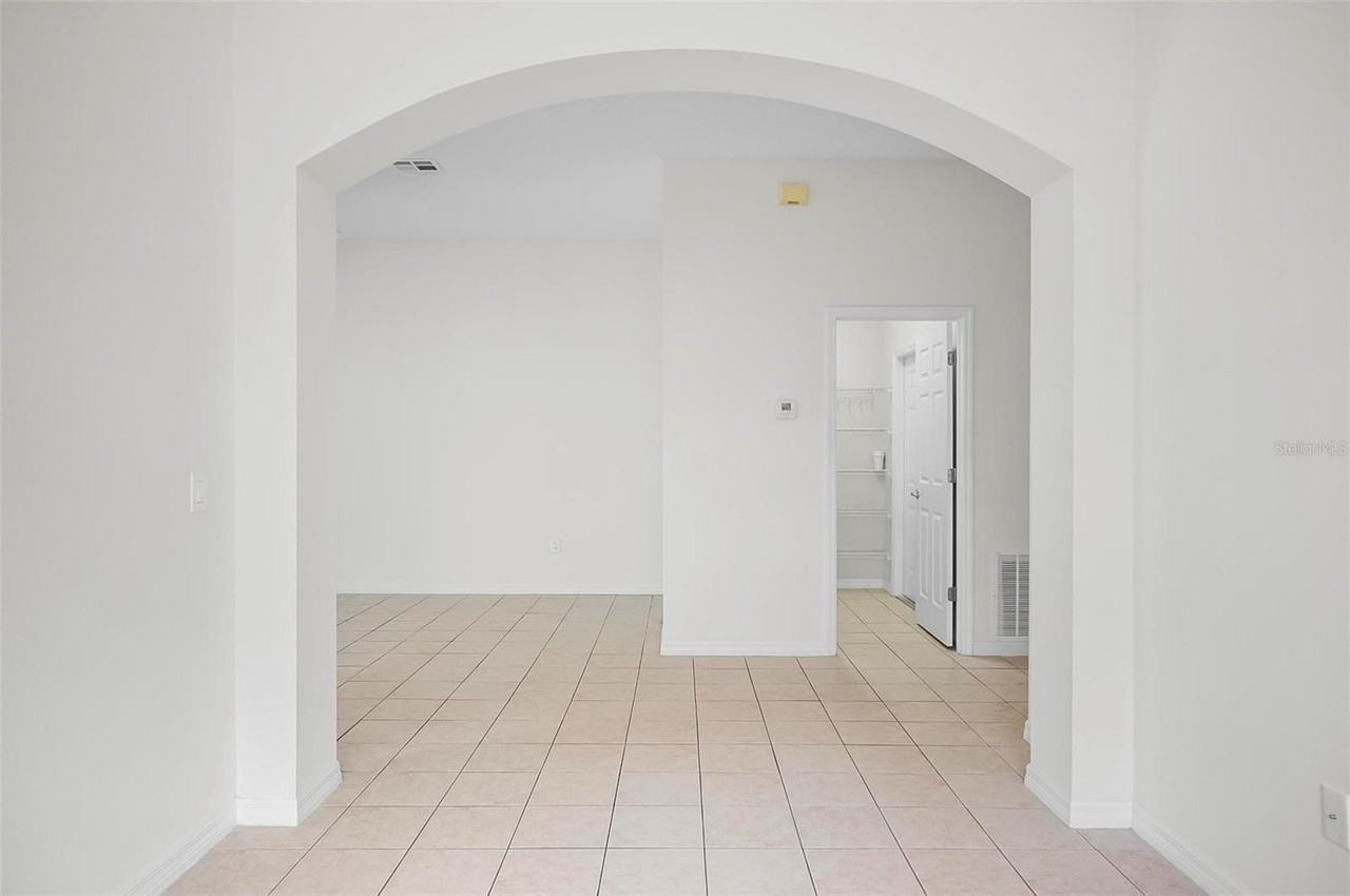 6 Point Doral Ct - Photo 5 of 38