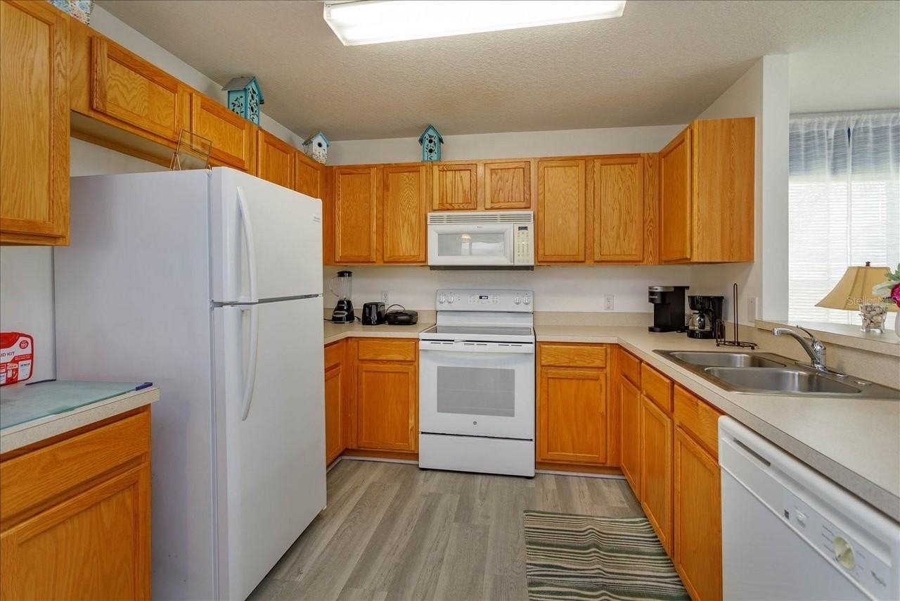 2628 Hemingway Ave - Photo 6 of 15