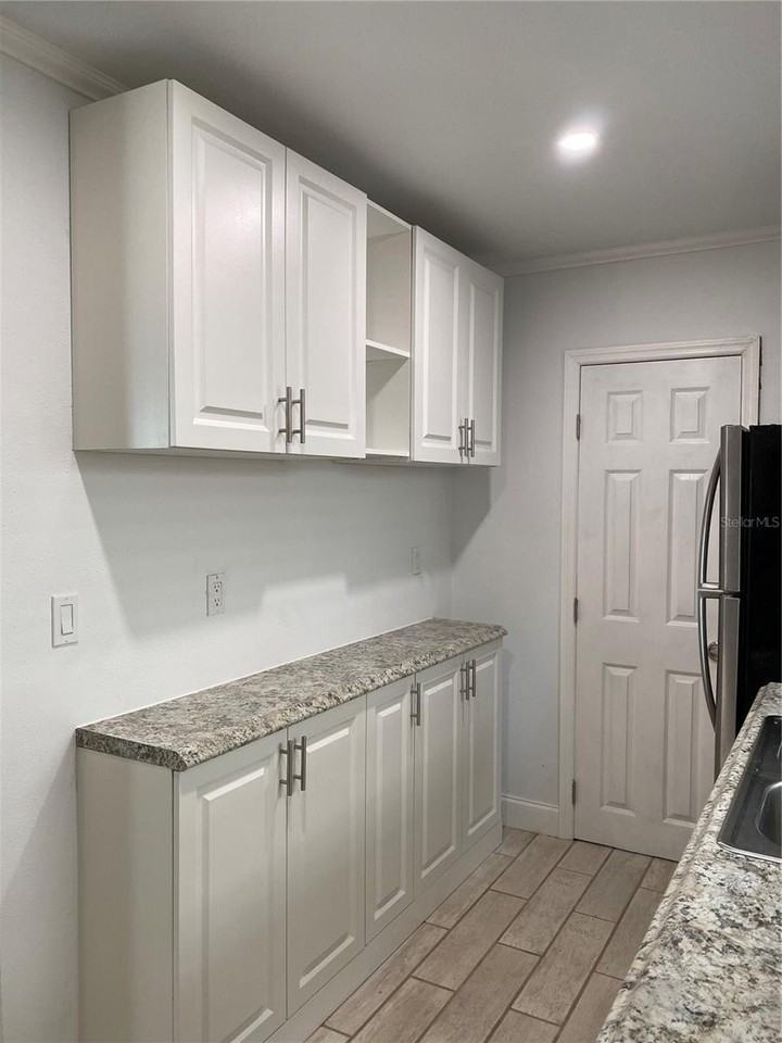 1709 Fairview Shores Dr - Photo 6 of 29