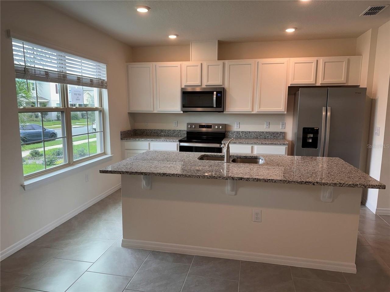 17085 Water Spring Blvd - Photo 3 of 29