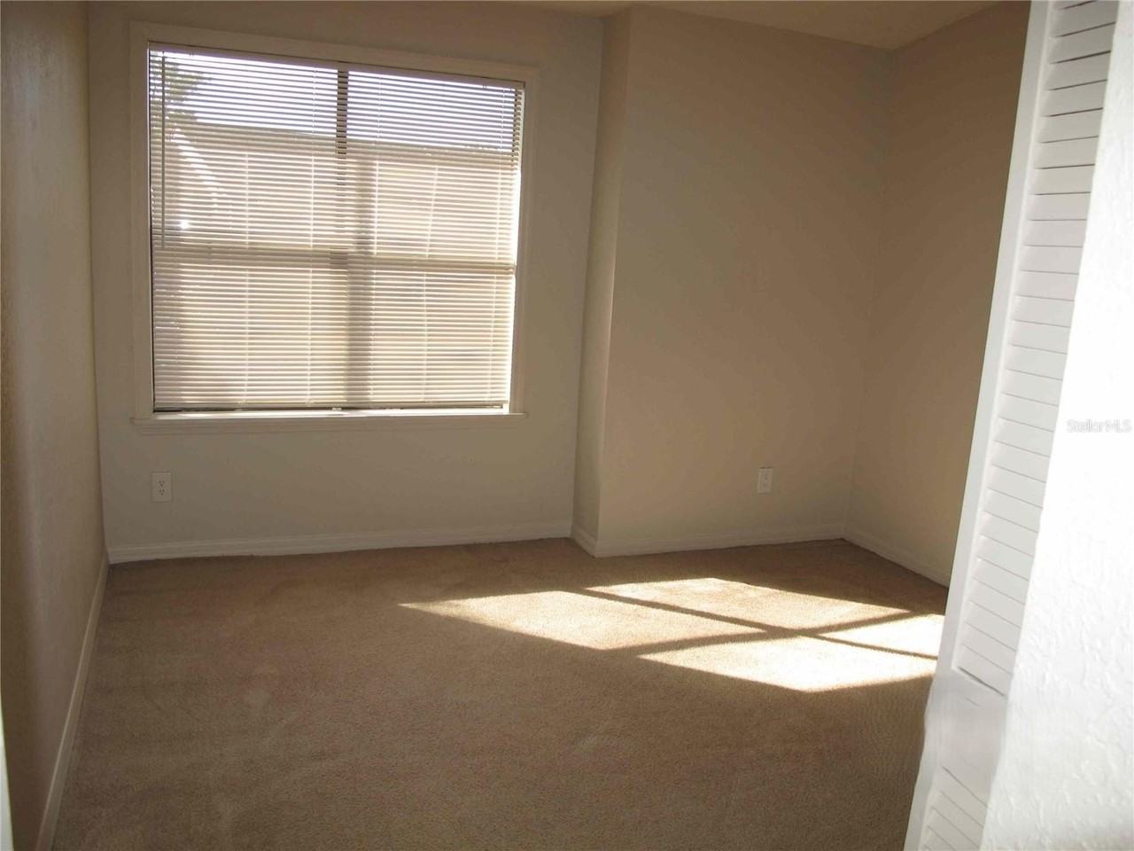 2918 Antique Oaks Cir #26 - Photo 6 of 13