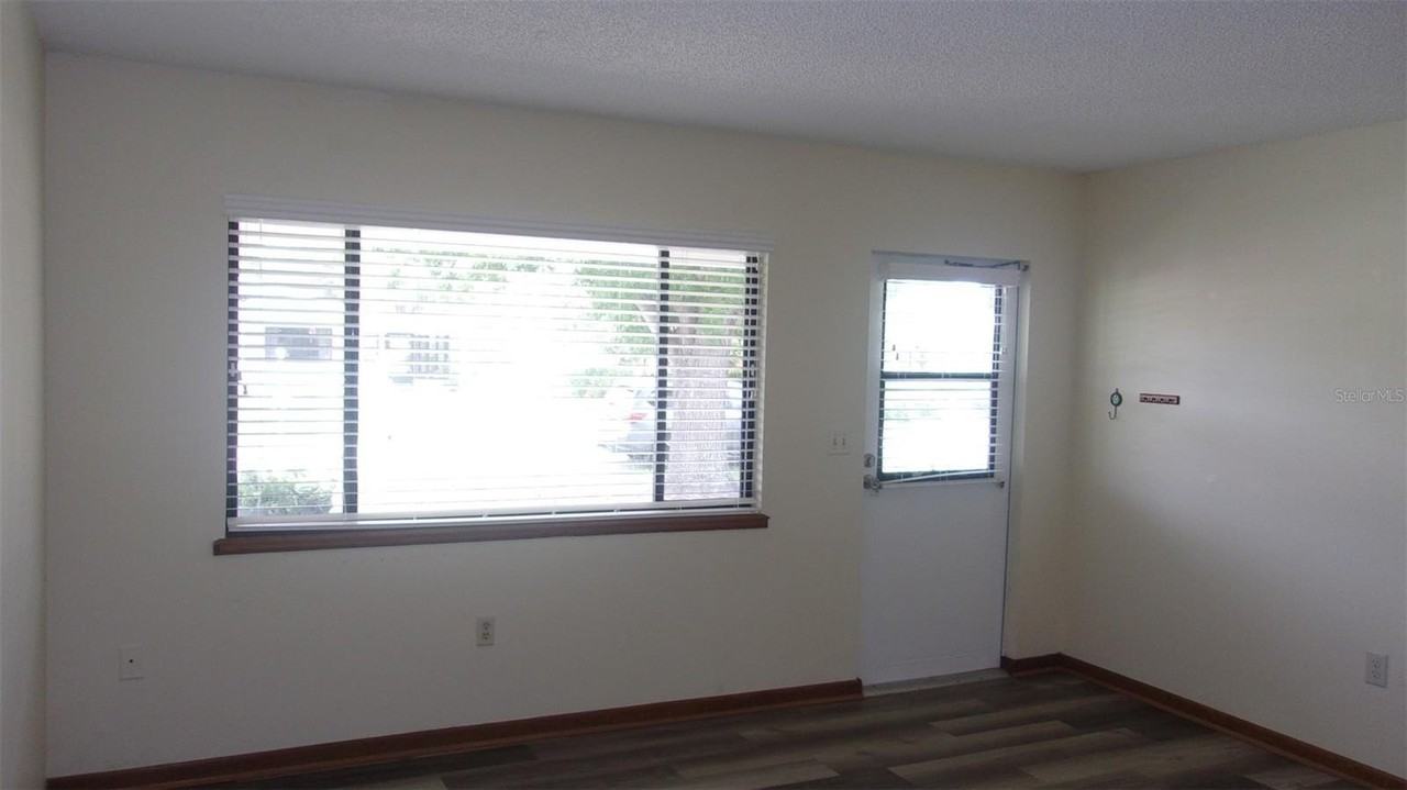 10081 Sw 97th Ct - Photo 2 of 17