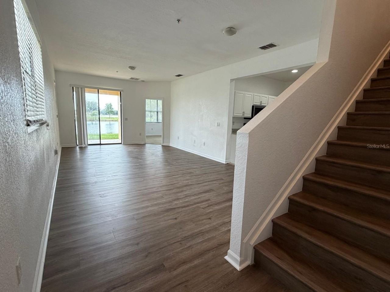1568 Portofino Meadows Blvd - Photo 4 of 27