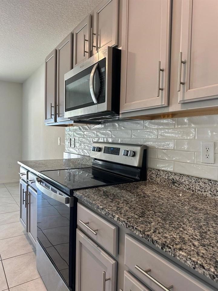 5287 Bracks Landing Dr - Photo 5 of 22