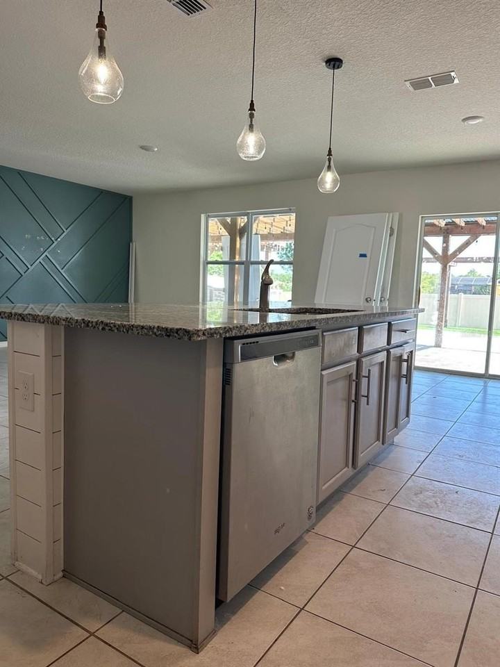 5287 Bracks Landing Dr - Photo 6 of 22