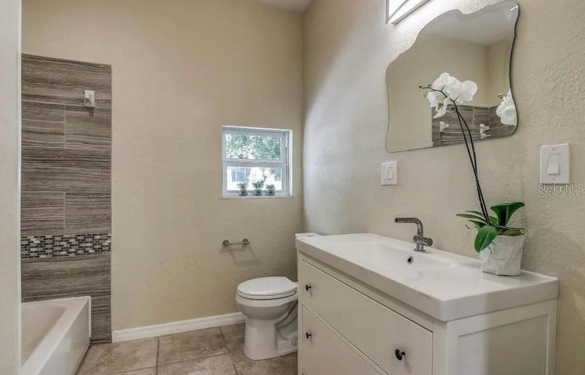3625 E Mohawk Ave - Photo 5 of 9