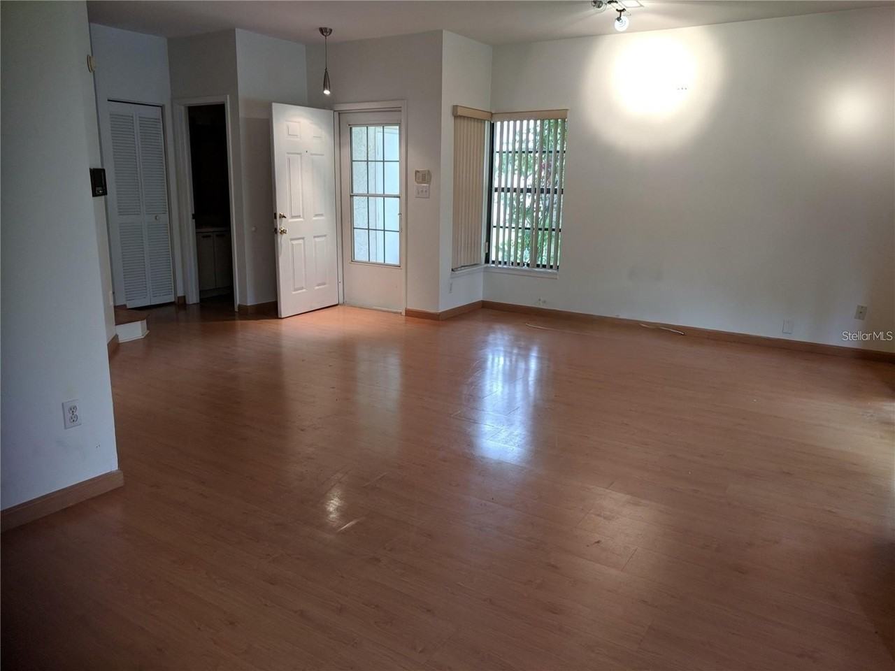 46 Emerald Bay Dr - Photo 3 of 22