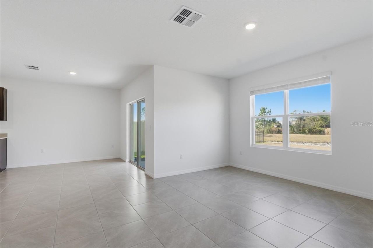 2919 Gardiner Ln - Photo 6 of 25