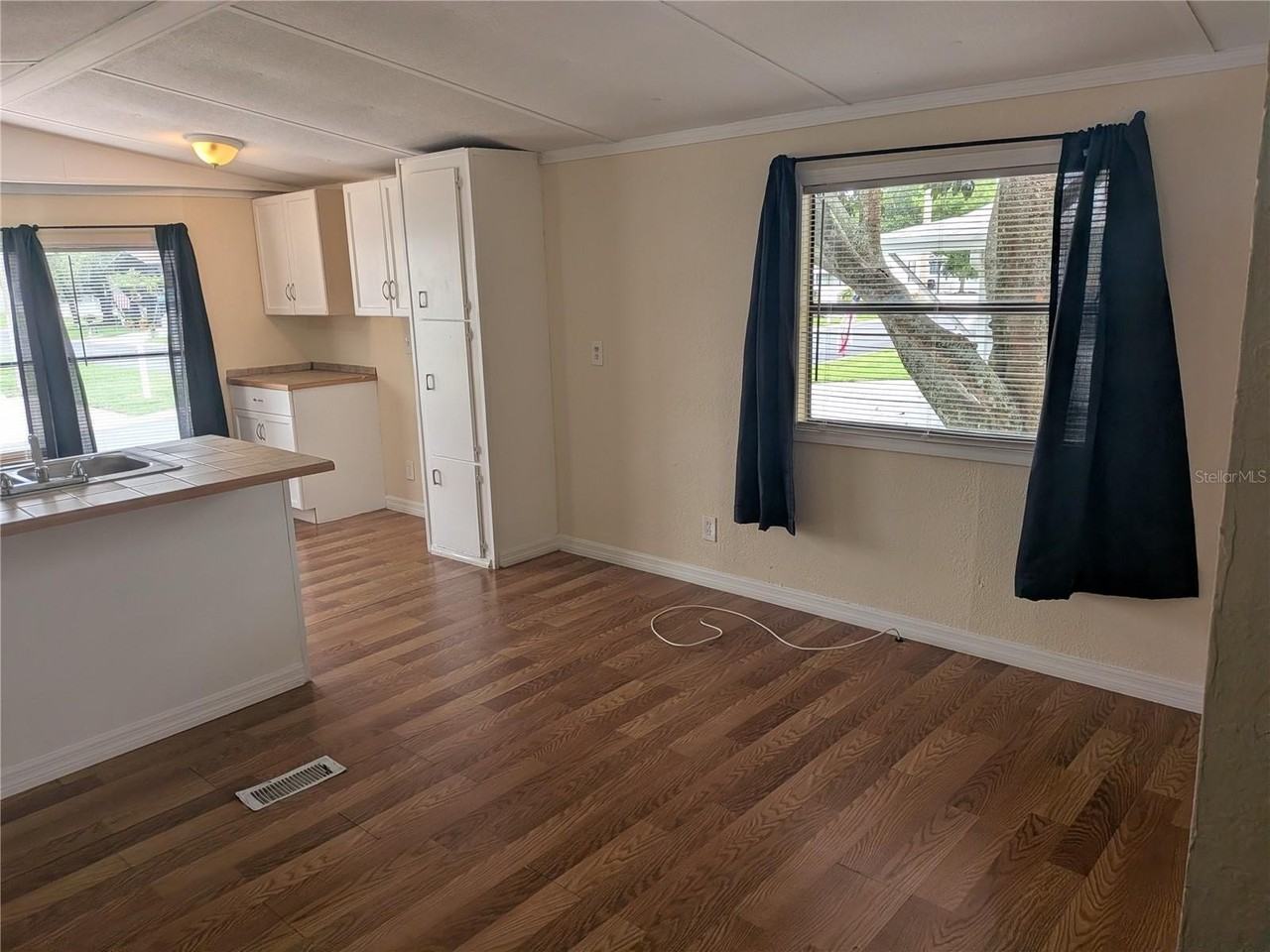3030 Beaver Creek Dr - Photo 4 of 16