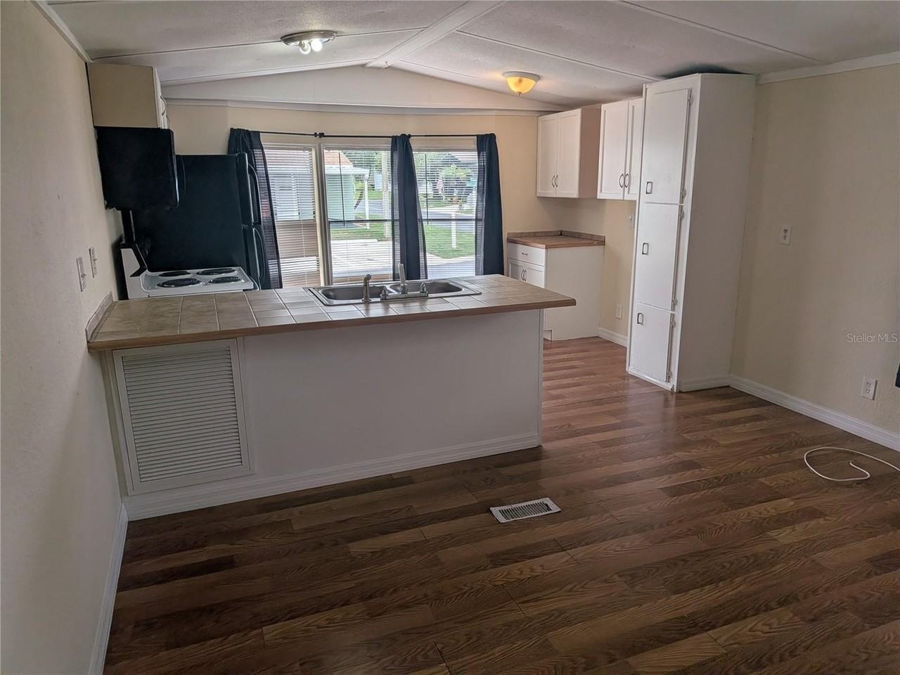 3030 Beaver Creek Dr - Photo 5 of 16