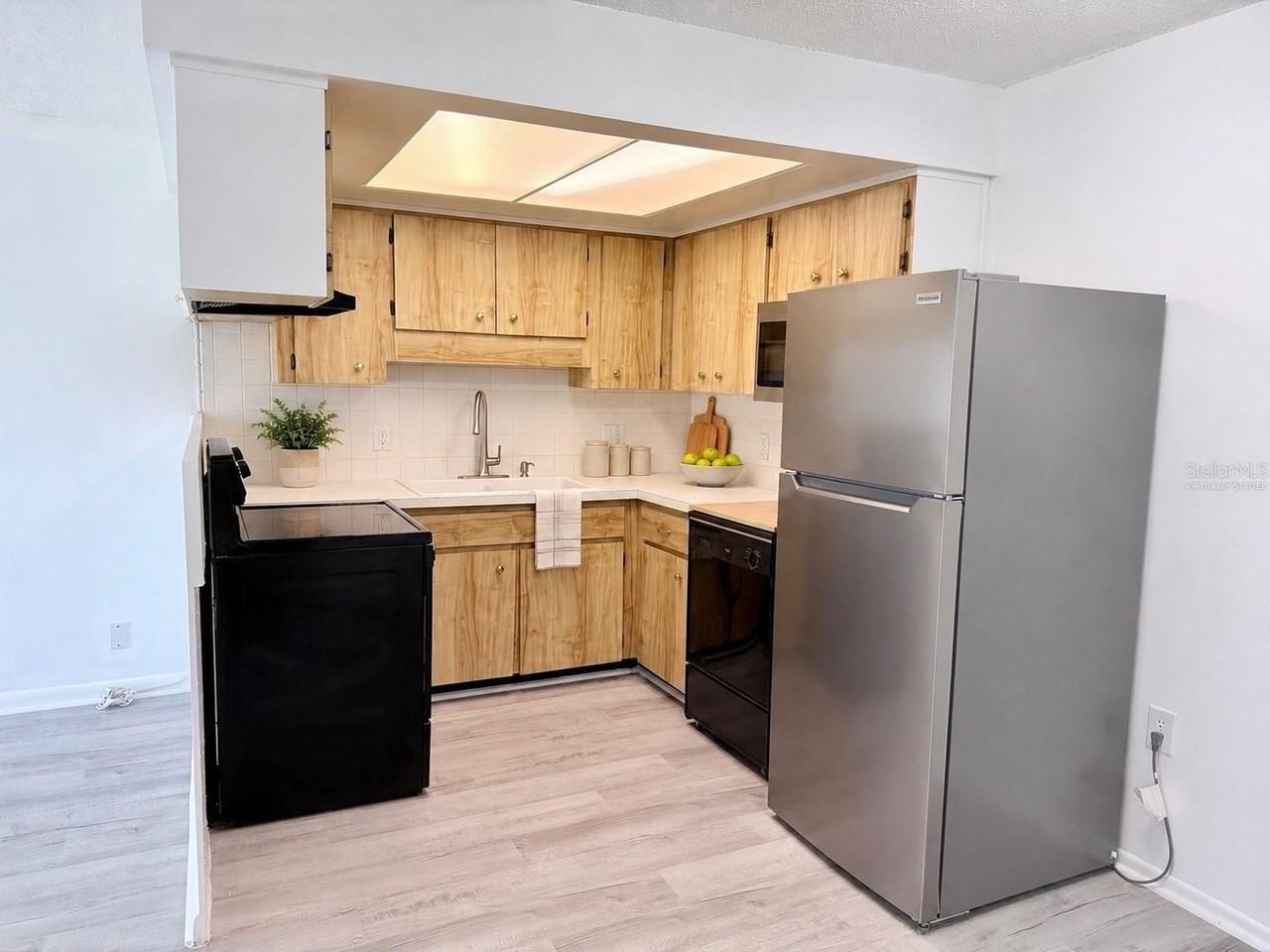 4313 Tahitian Gardens Cir #C - Photo 5 of 27