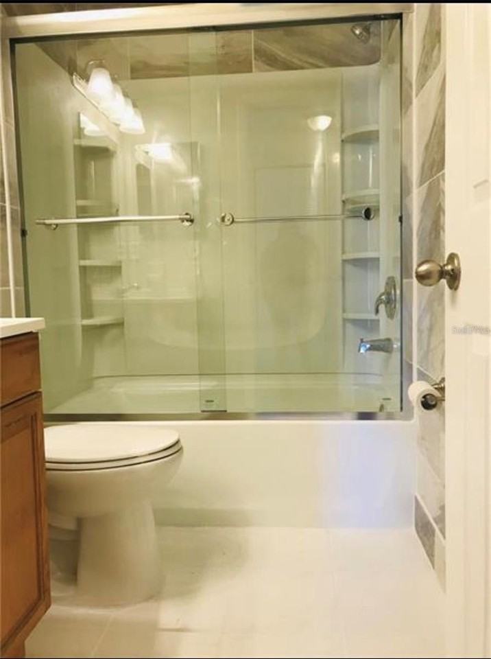 7441 Carmel Ave - Photo 4 of 11