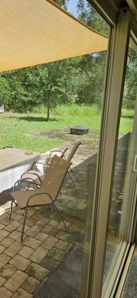 301 Charles Dr - Photo 2 of 5